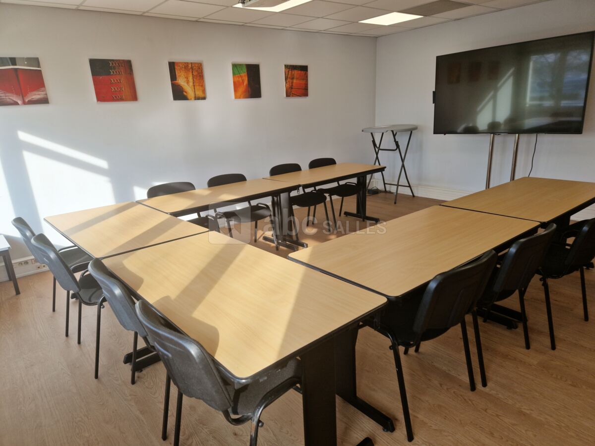 U en salle de réunion