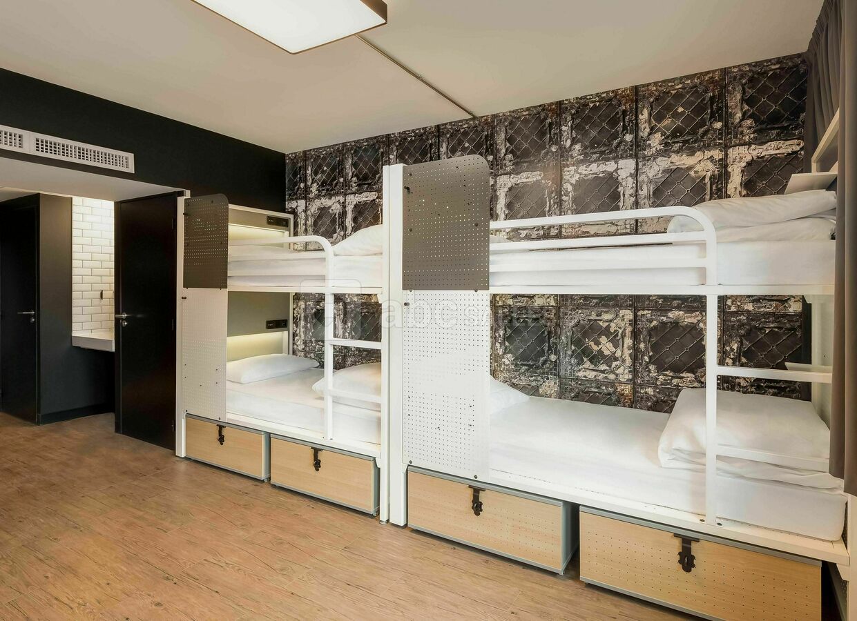 Chambre à partager 8 personnes