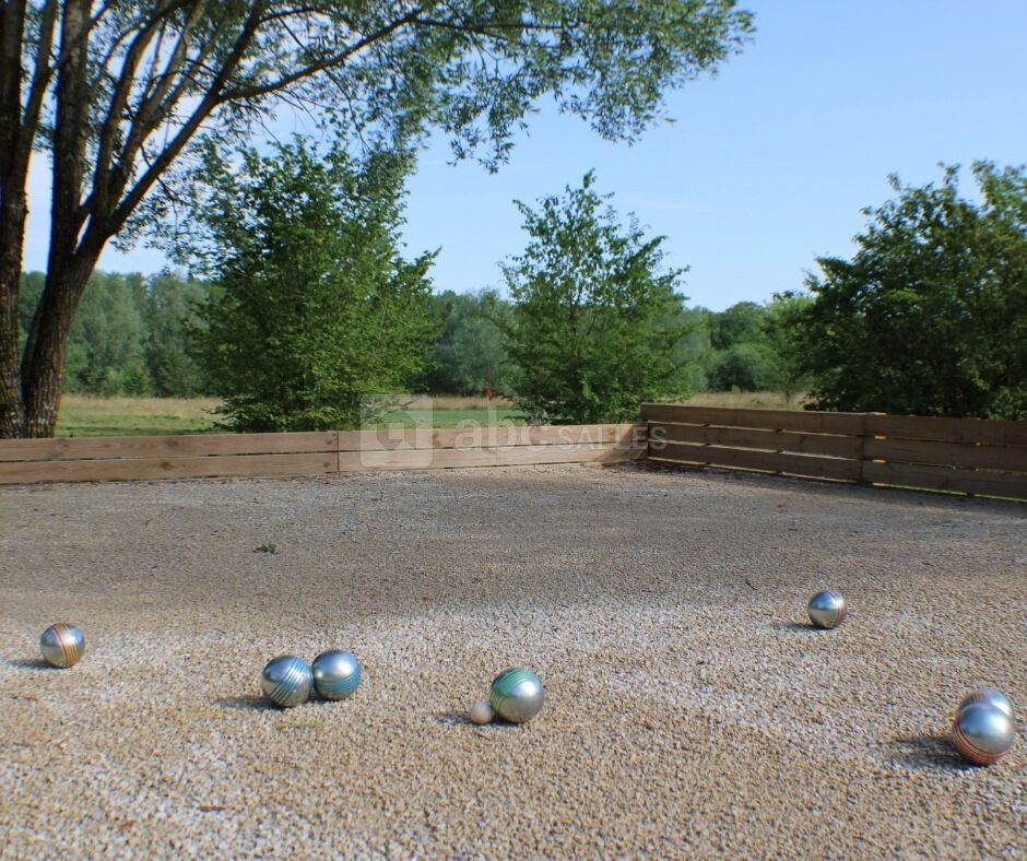 Notre grand terrain de pétanque