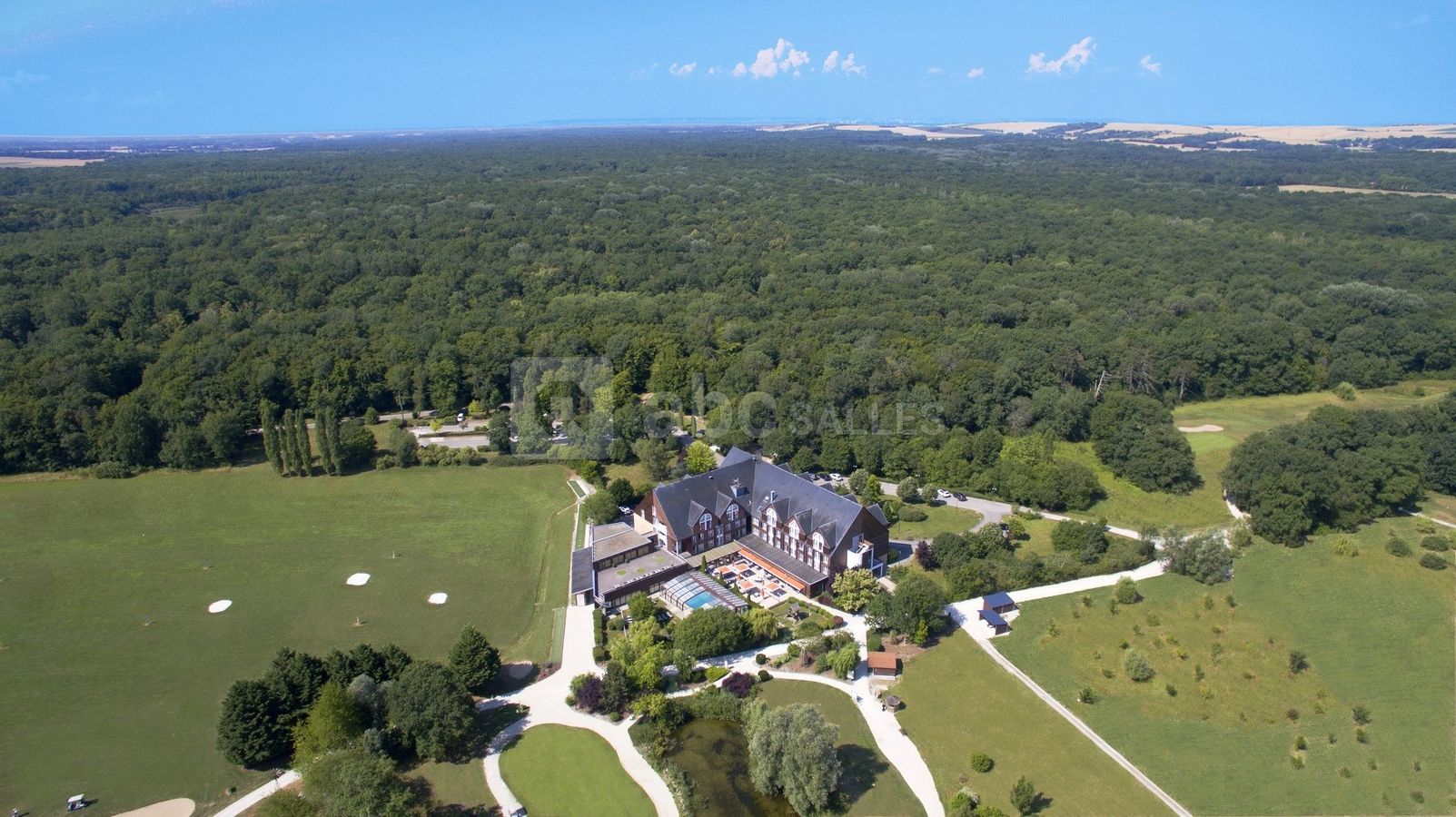 Le Domaine de la Forêt D'Orient vu du ciel