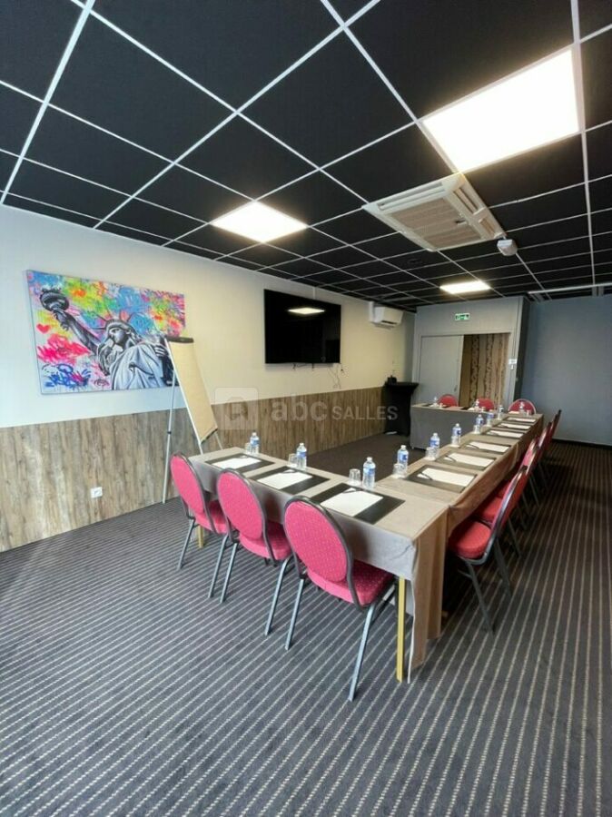 Salon Ouzon en format U