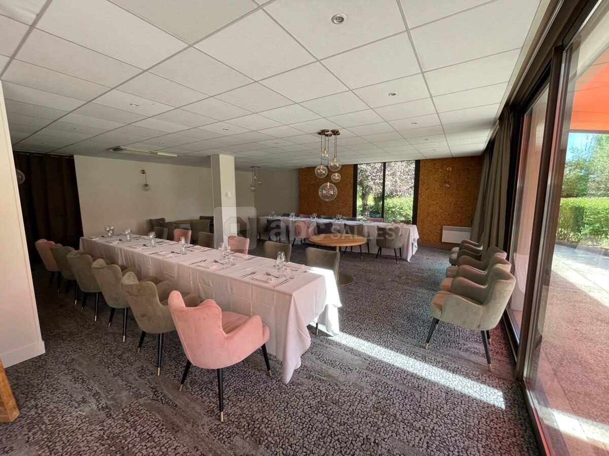 Notre espace bistrot champenois pour un repas de groupe