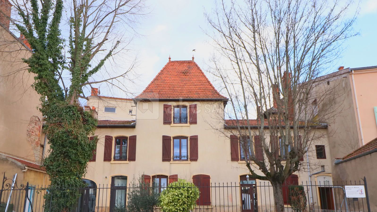 PHOTO DE FACADE