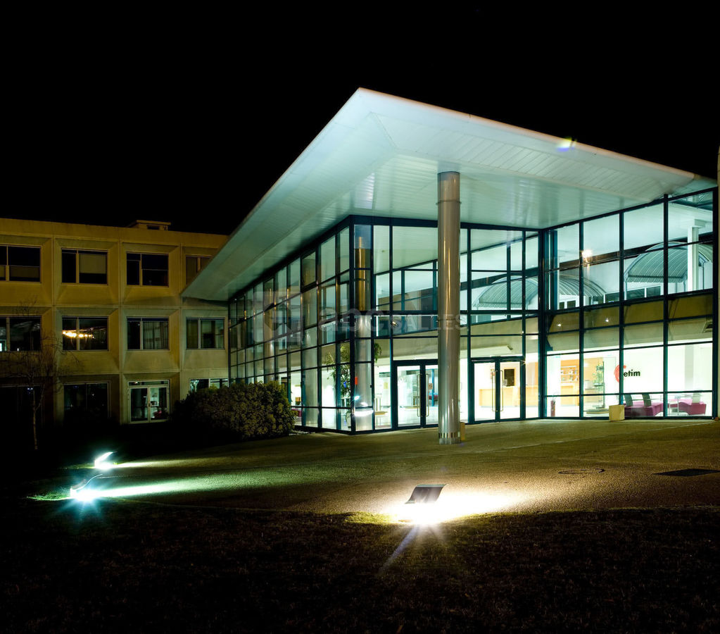 Espace CETIM Entrée du centre de conférences