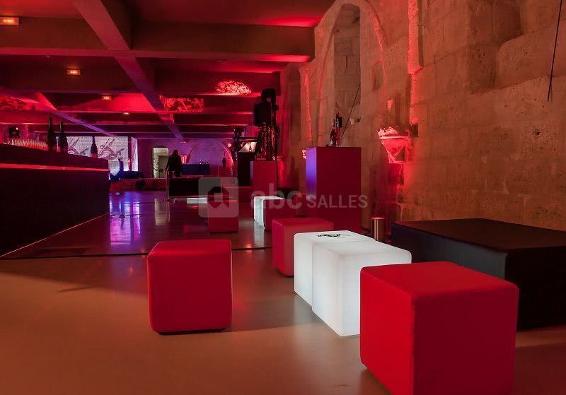 Soirée lounge dans la salle des moines