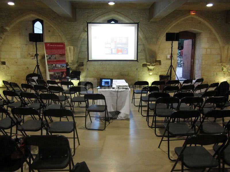 Journée d'étude dans la salle des moines