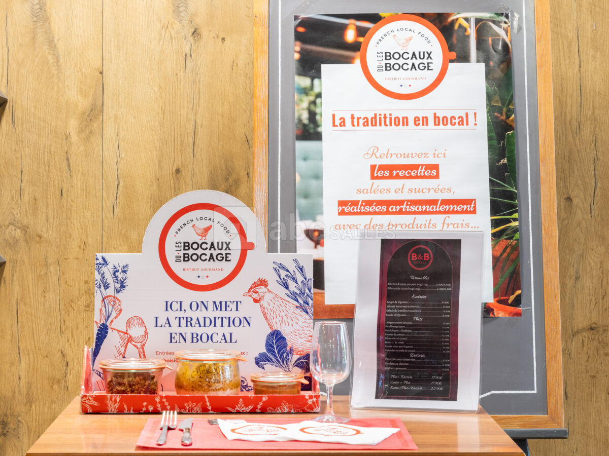 Restauration en bocaux disponible à l'hôtel