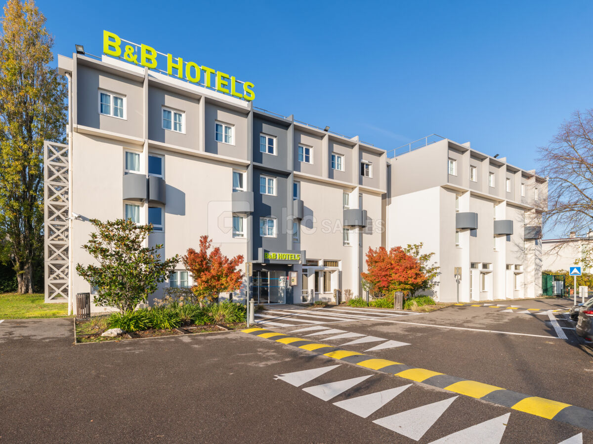 Façade de l'établissement