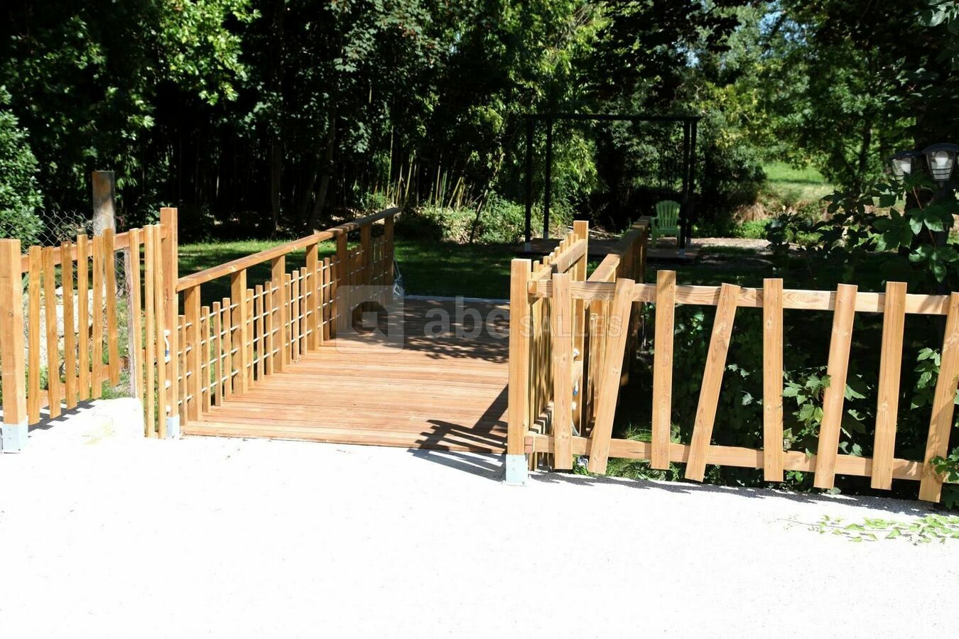 Pont au-dessus de la rivière Le Bruant