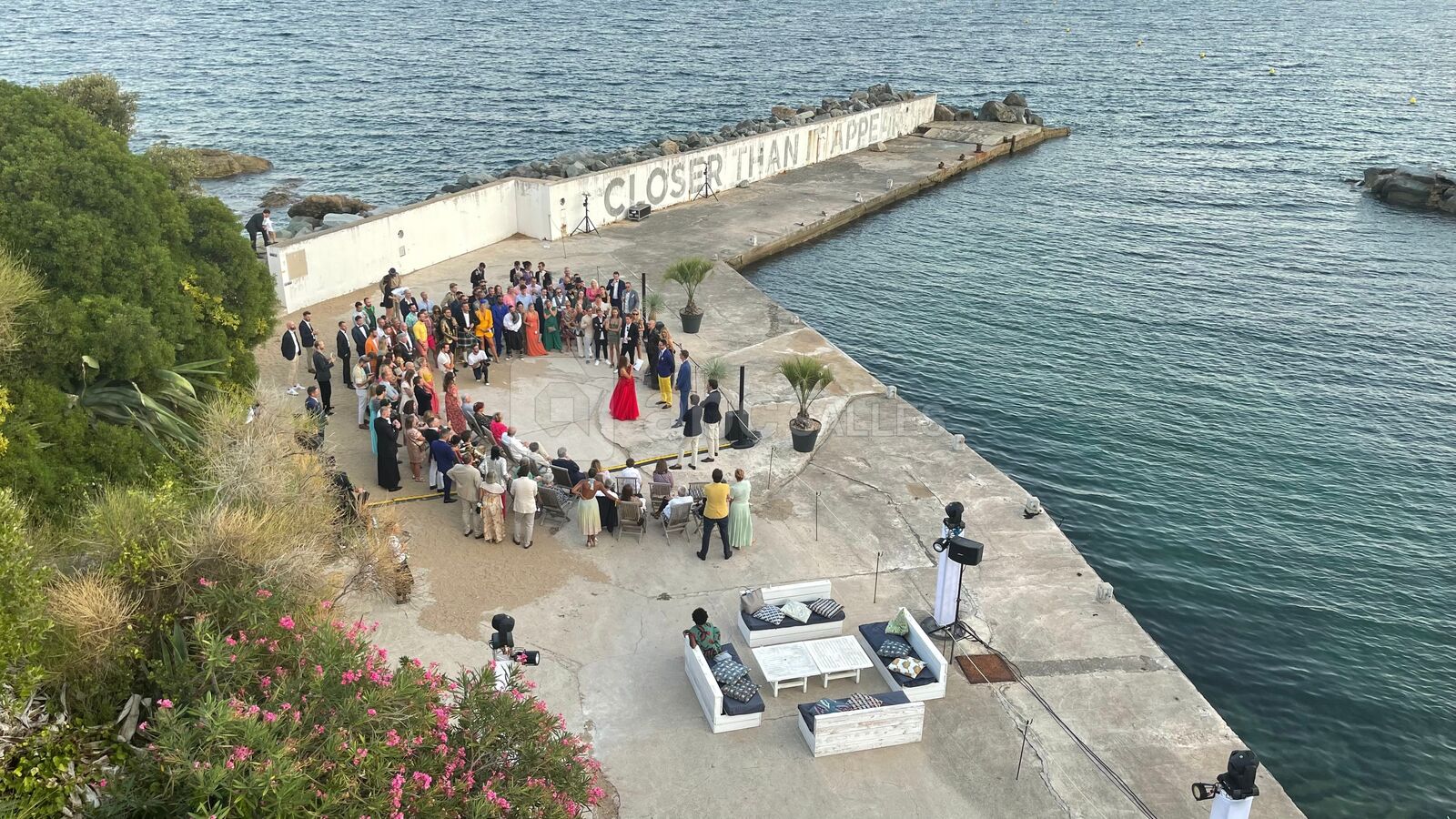Cérémonie sur le port
