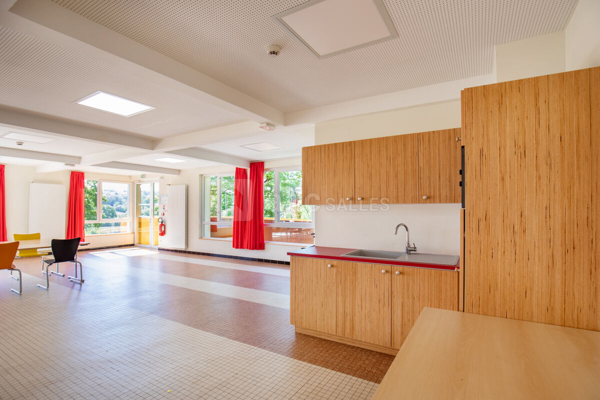 Salle de vie avec espace cuisine [Pavillon 4]