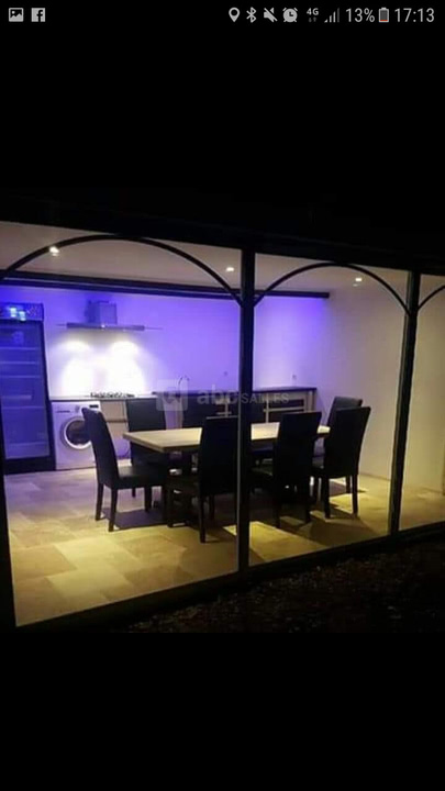 LA VERANDA ET SON SALON