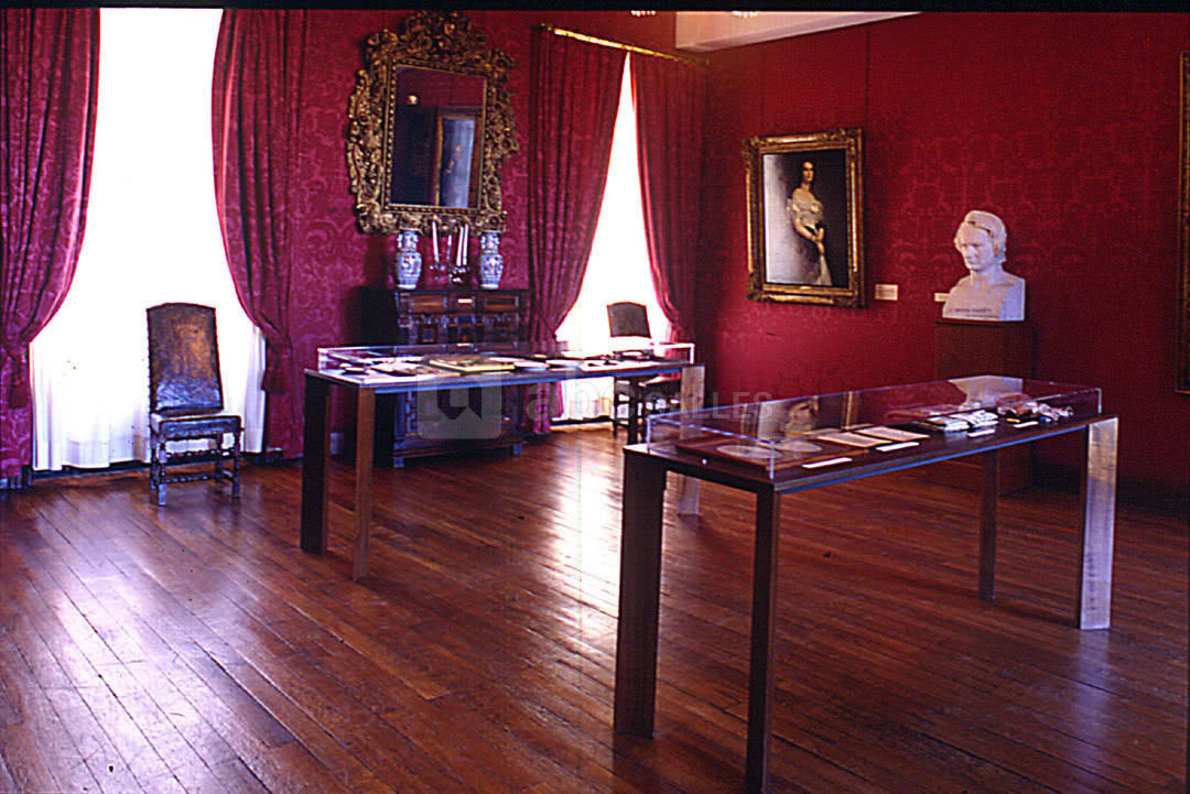 Le salon rouge