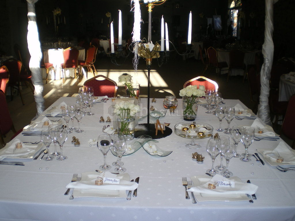 Decoration de table par le traiteur du chateau laprade (folies berchere)