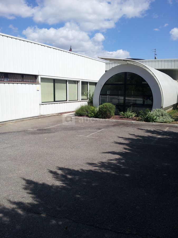 Vue extérieure (parking)