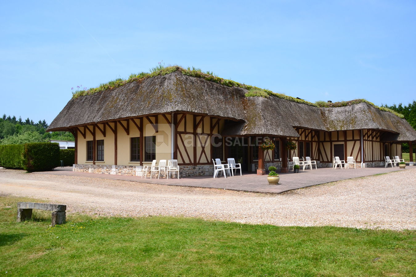 Salle de réception au caractère champêtre
