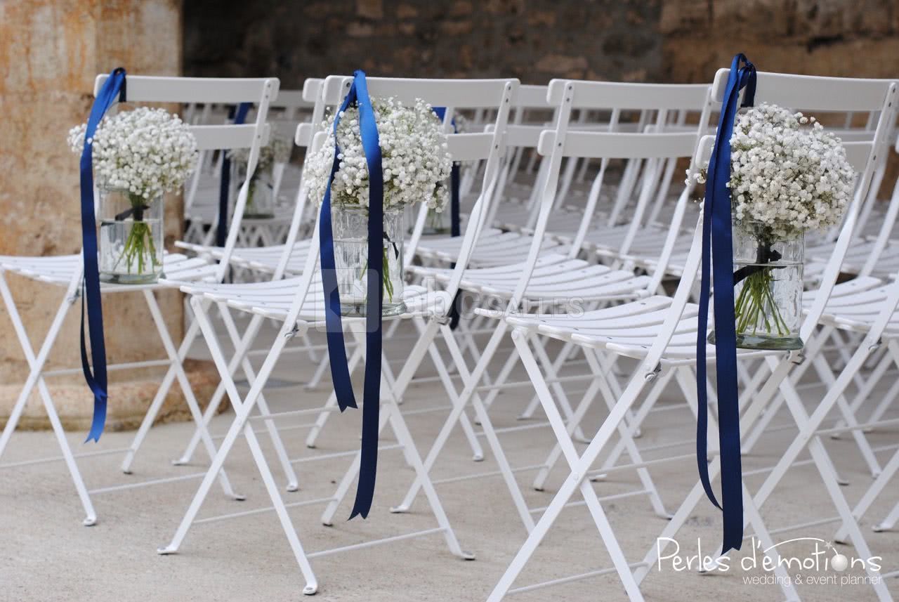 Cérémonie dans le cloître