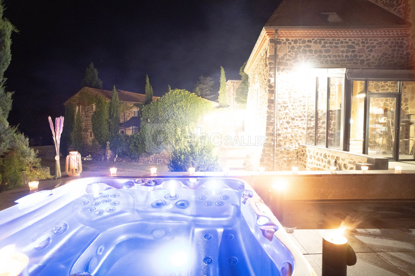 Photo du jacuzzi du château de Bois Rigaud