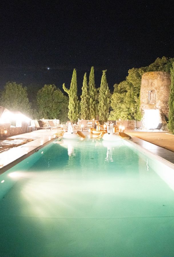 Piscine chauffée du château de Boisrigaud