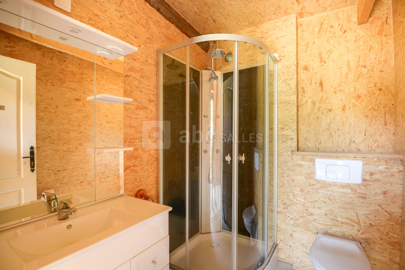 Le Chardonnay/ salle de bain WC