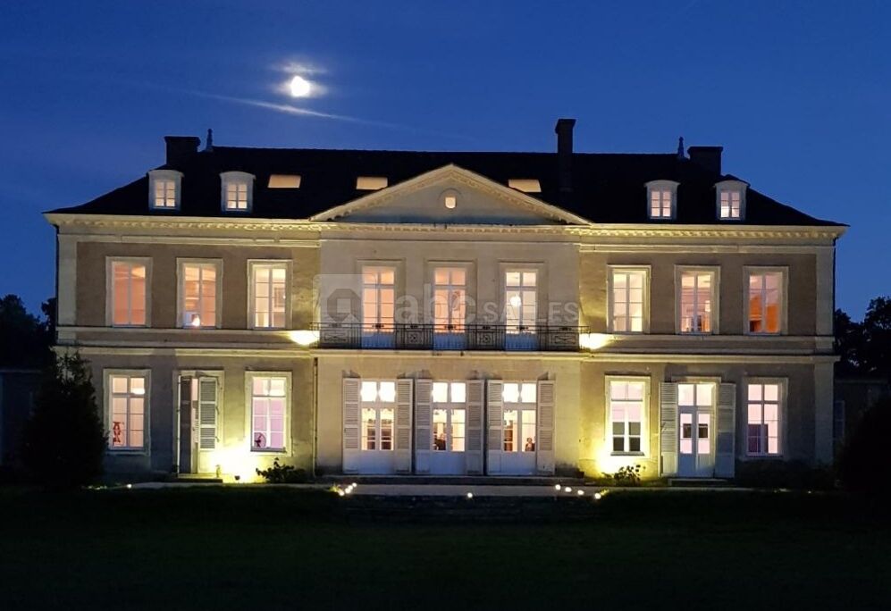 Façade arrière de nuit