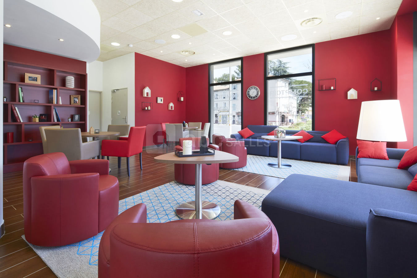 SALON