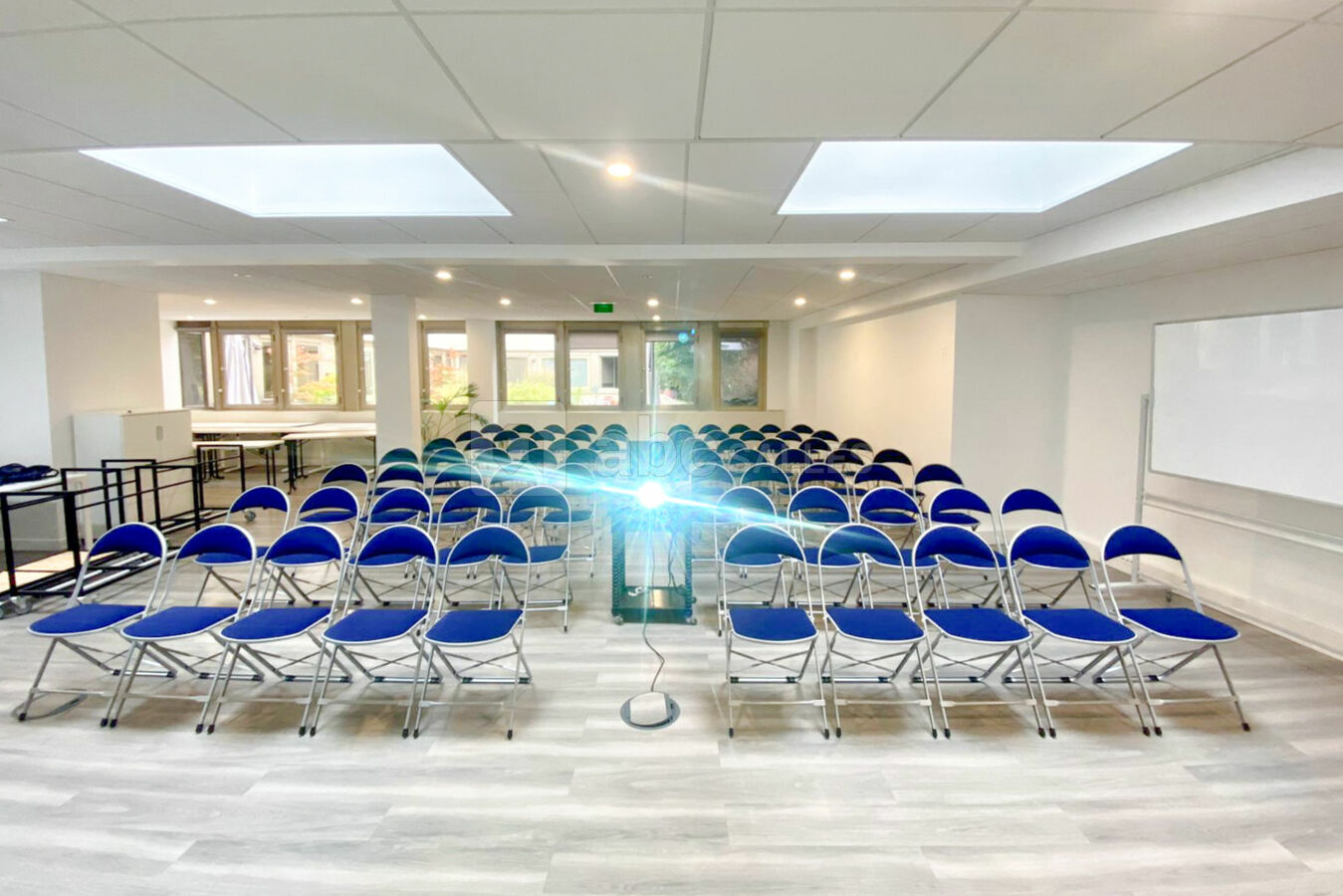 Chaptal - Salle lumière - configuration conférence : 70 places