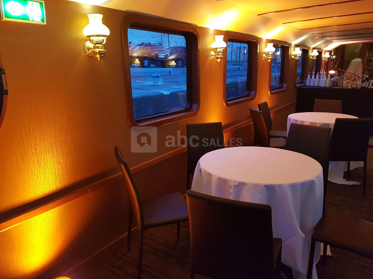 La péniche Sans Souci en cocktail