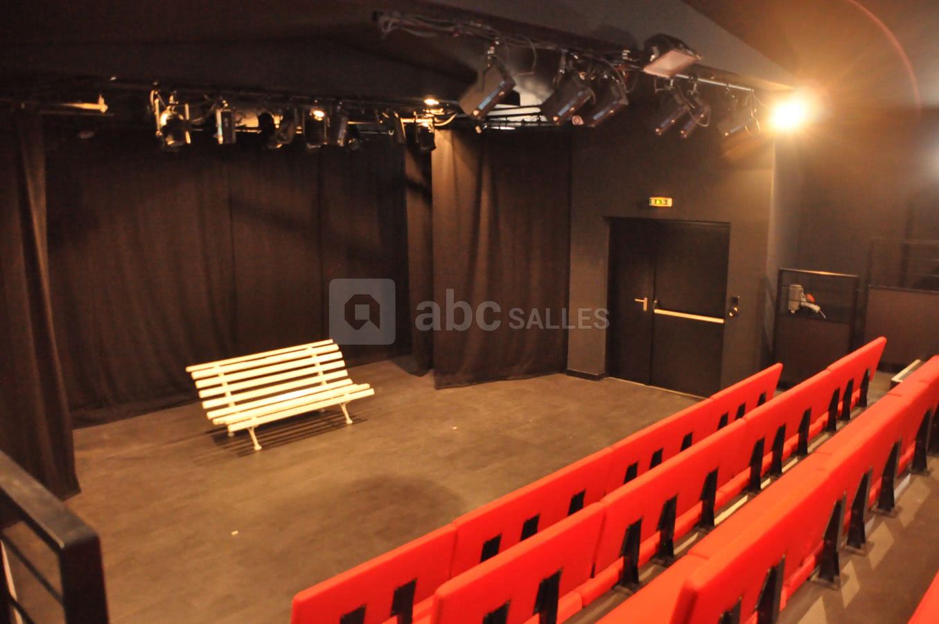 Une véritable salle de théâtre équipée