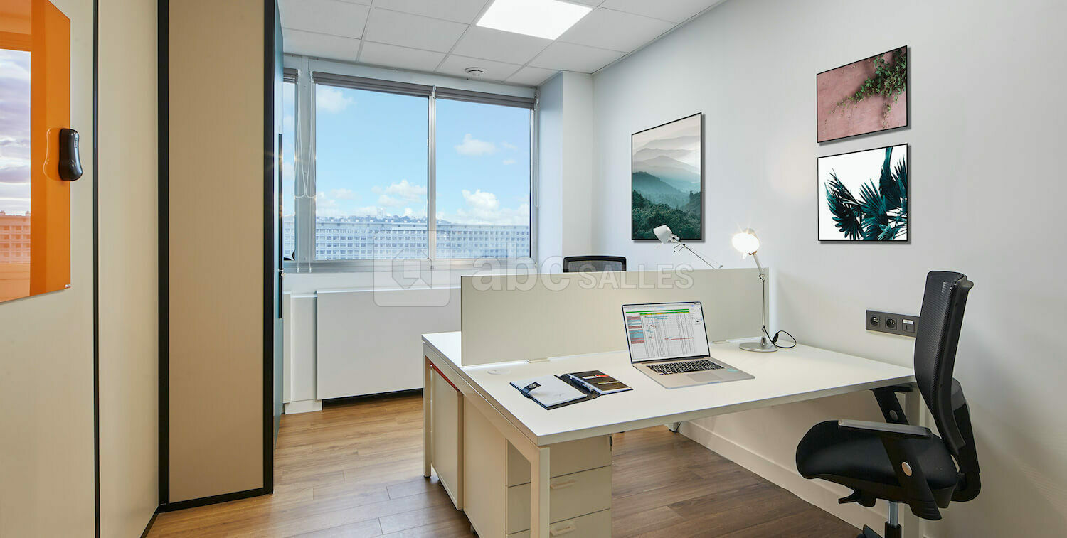 Vue d'ensemble d'un bureau