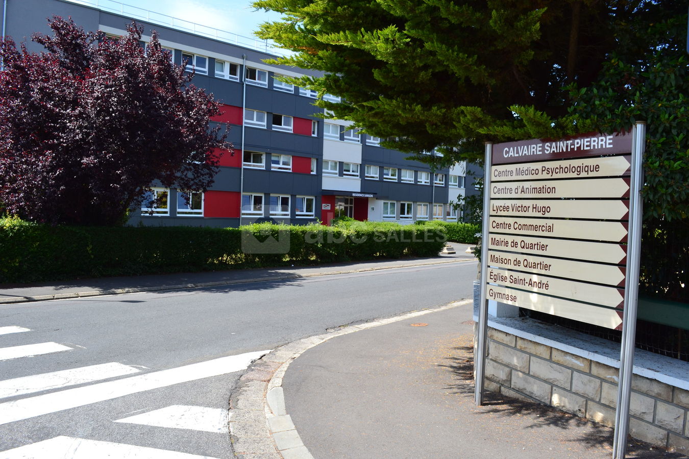 Accés 1