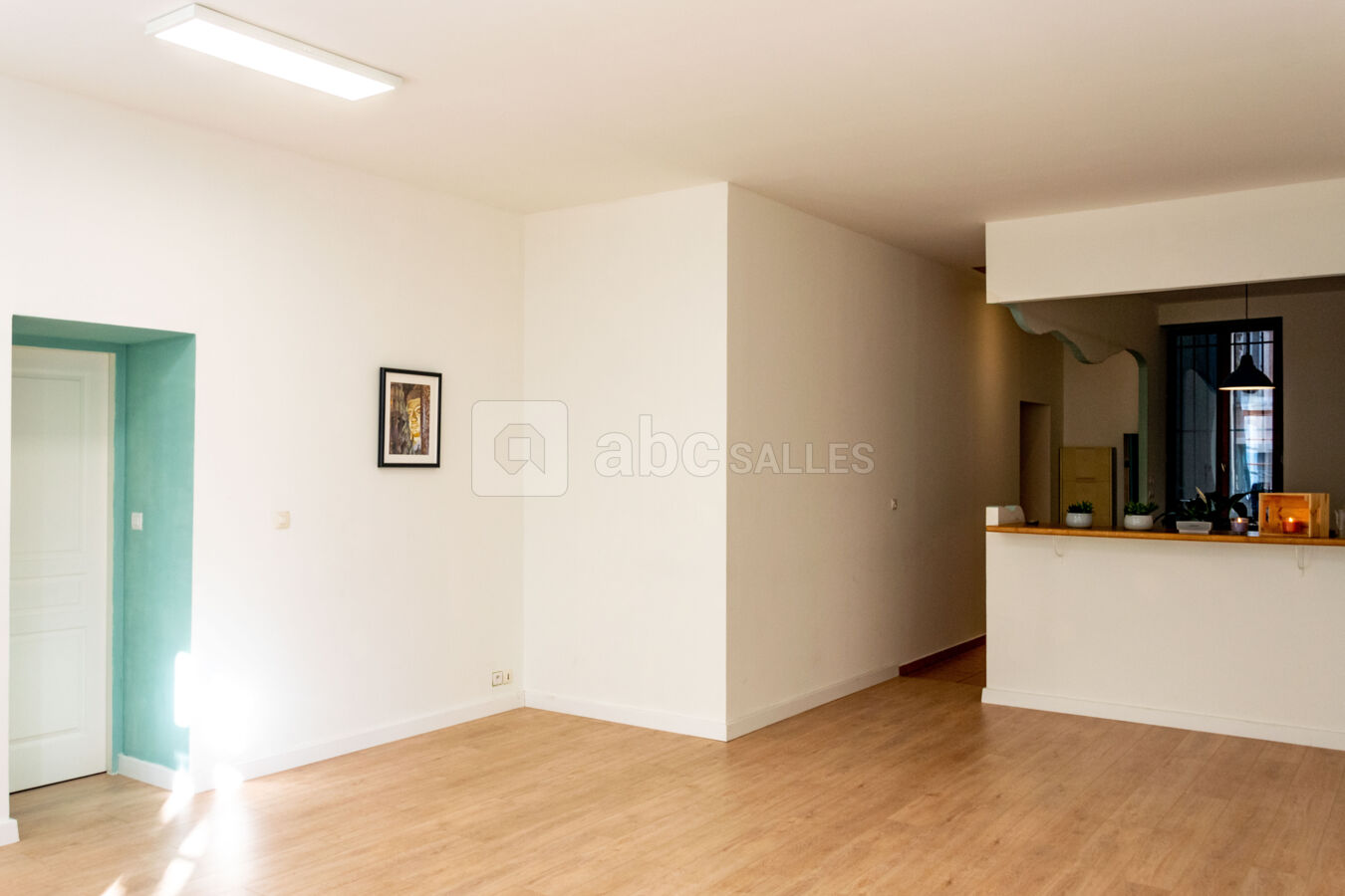 SALLE LA HUTTE VIDE