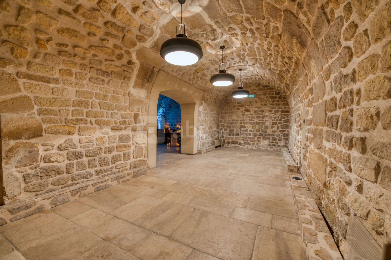 Salle en enfilade