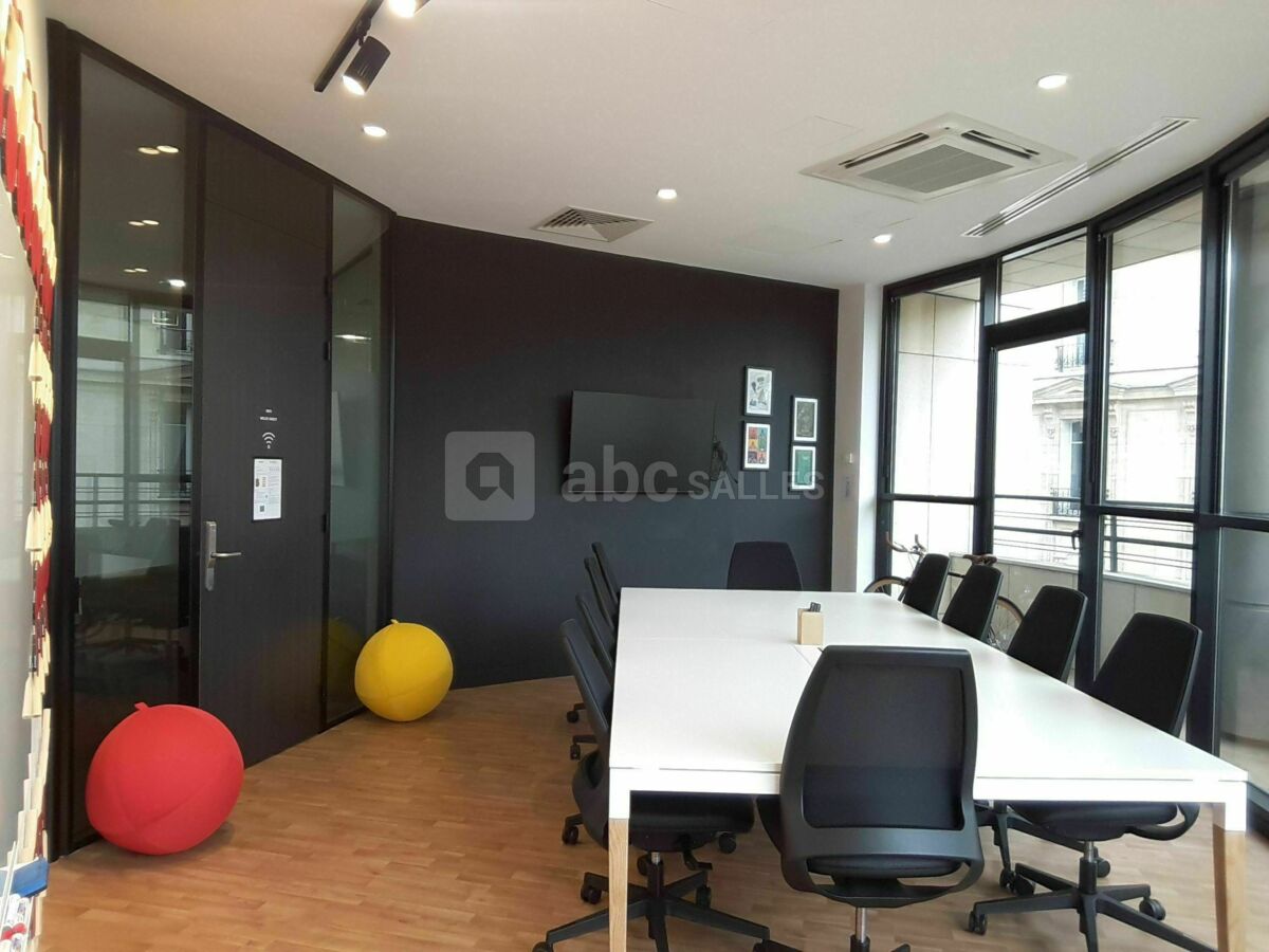 Salle de réunion ( 10 Pers) " BATTLEBOX " au 88 Avenue Charles De Gaulle Neuilly sur Seine