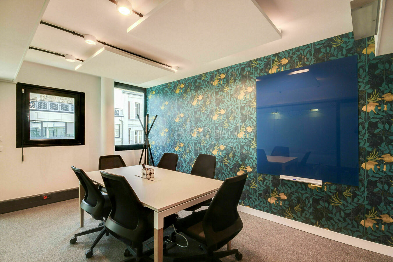 Salle de réunion ( 6 Pers) " CHARLY " au 92 Avenue Charles De Gaulle Neuilly sur Seine