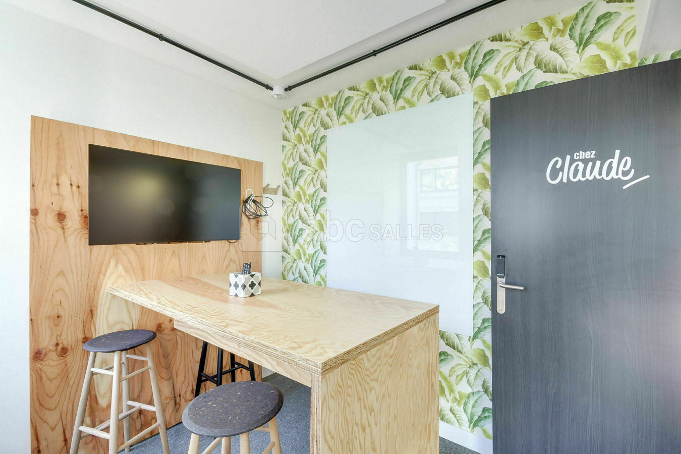 Salle de réunion ( 4 Pers) " CLAUDE " au 92 Avenue Charles De Gaulle Neuilly sur Seine