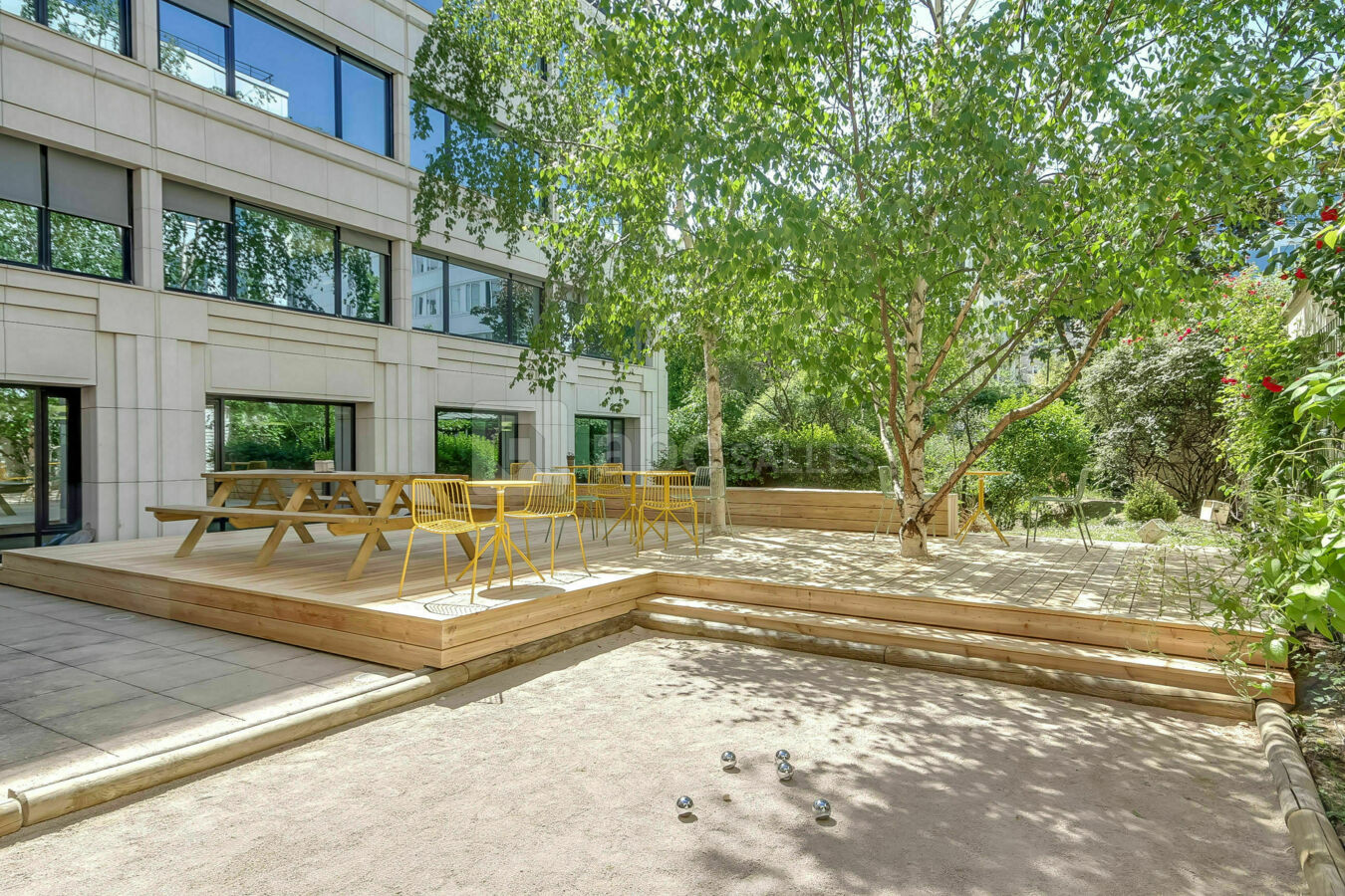 Coin Terrasse au 92 Avenue Charles De Gaulle Neuilly sur Seine