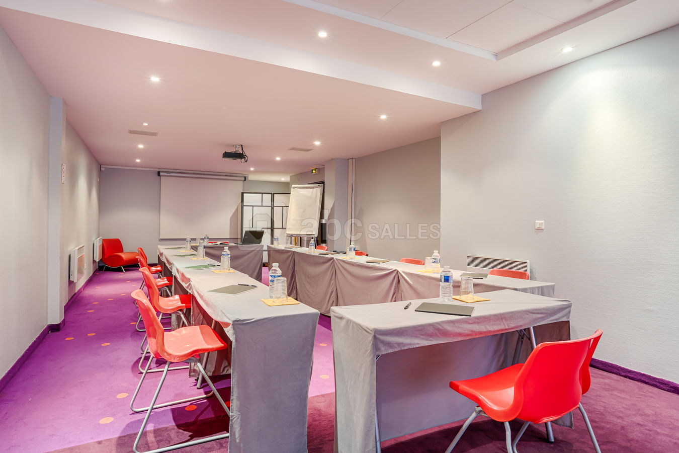 SALLE HERMES EN U