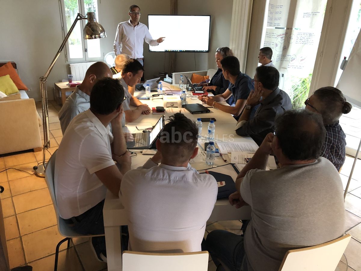 Réunion d'équipe commerciale