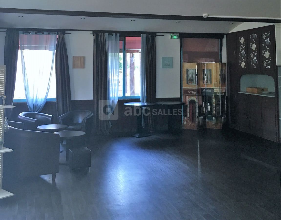 SALLE DE FORMATION / REUNION /