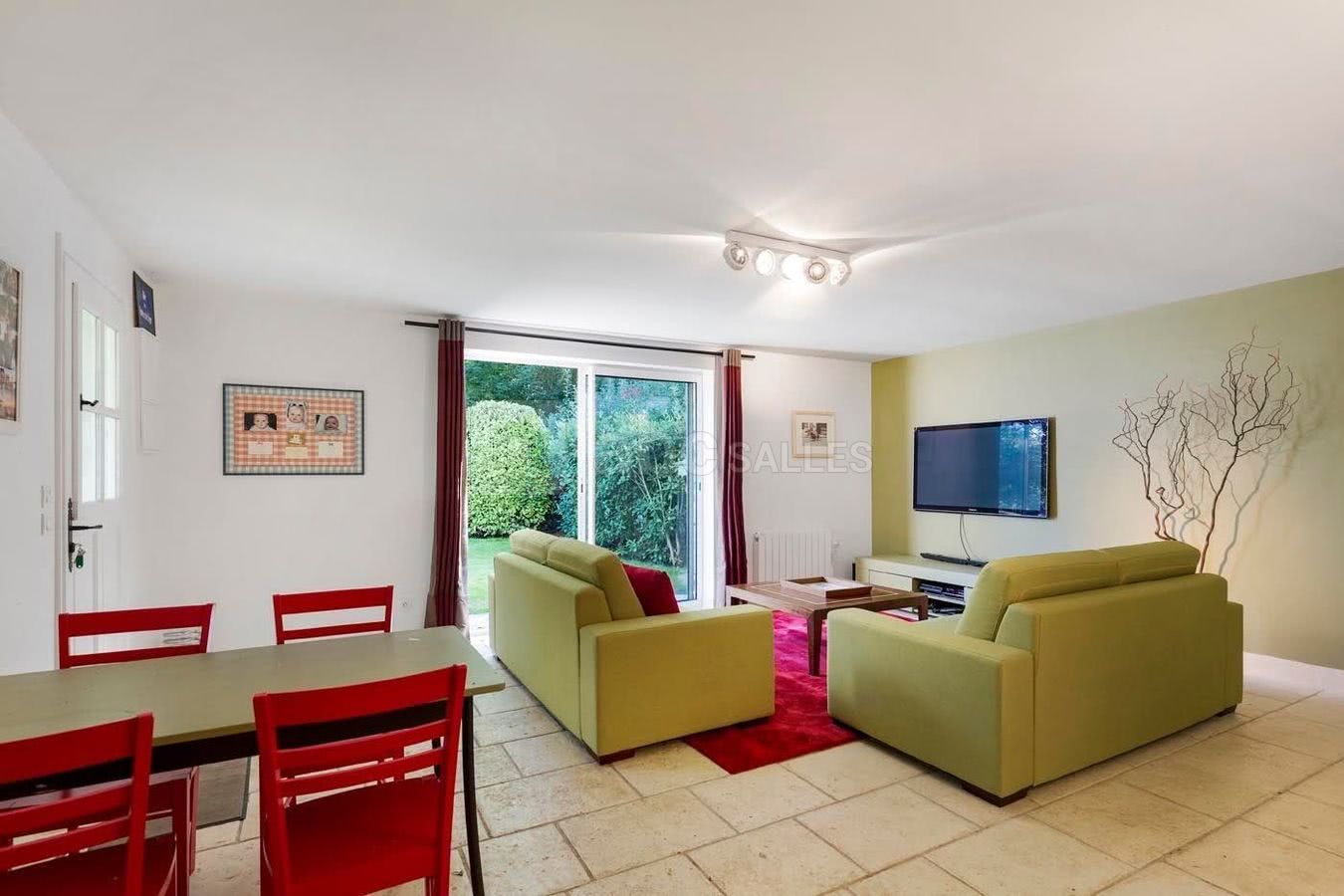 Salon maison annexe