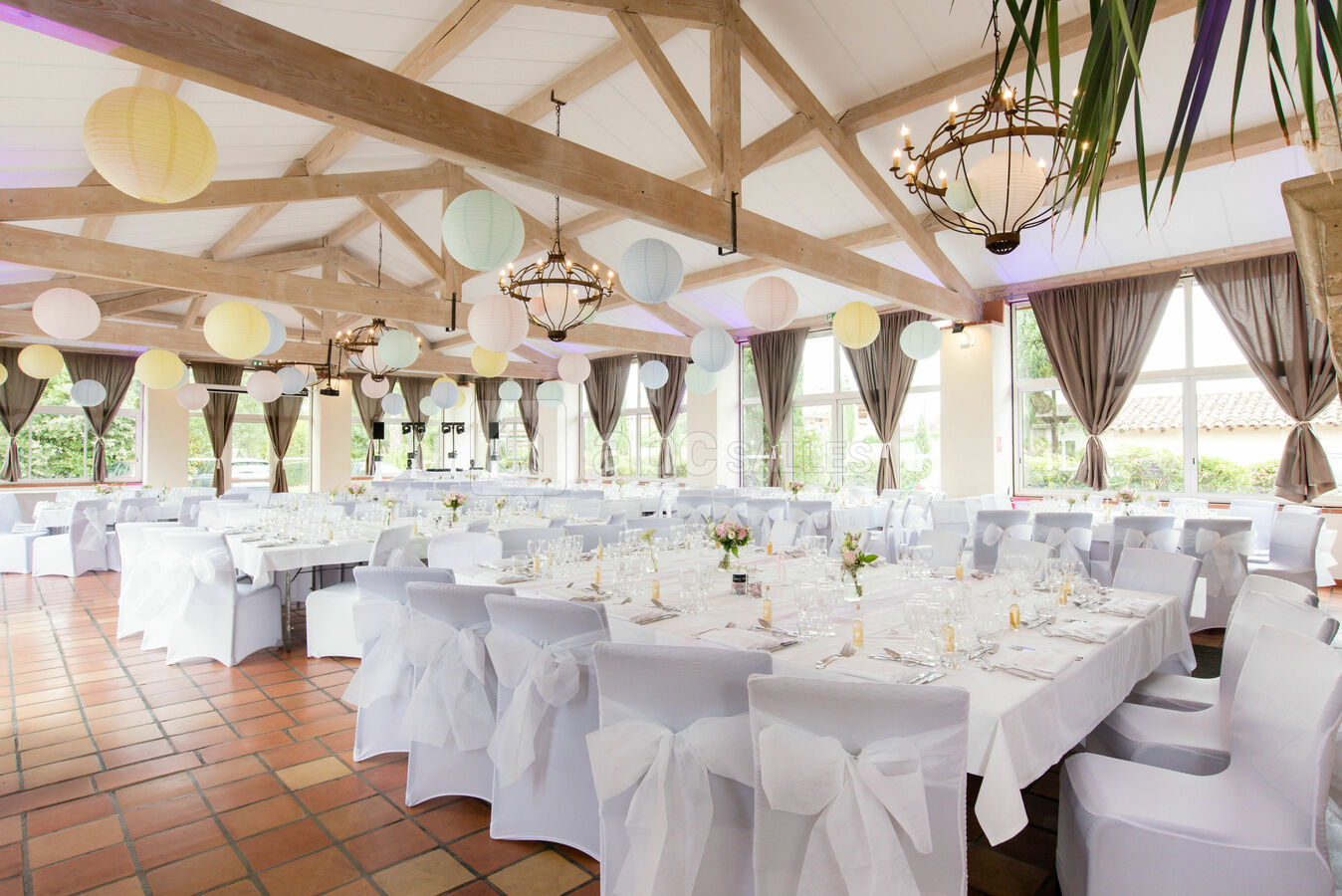 SALLE DES LUSTRES