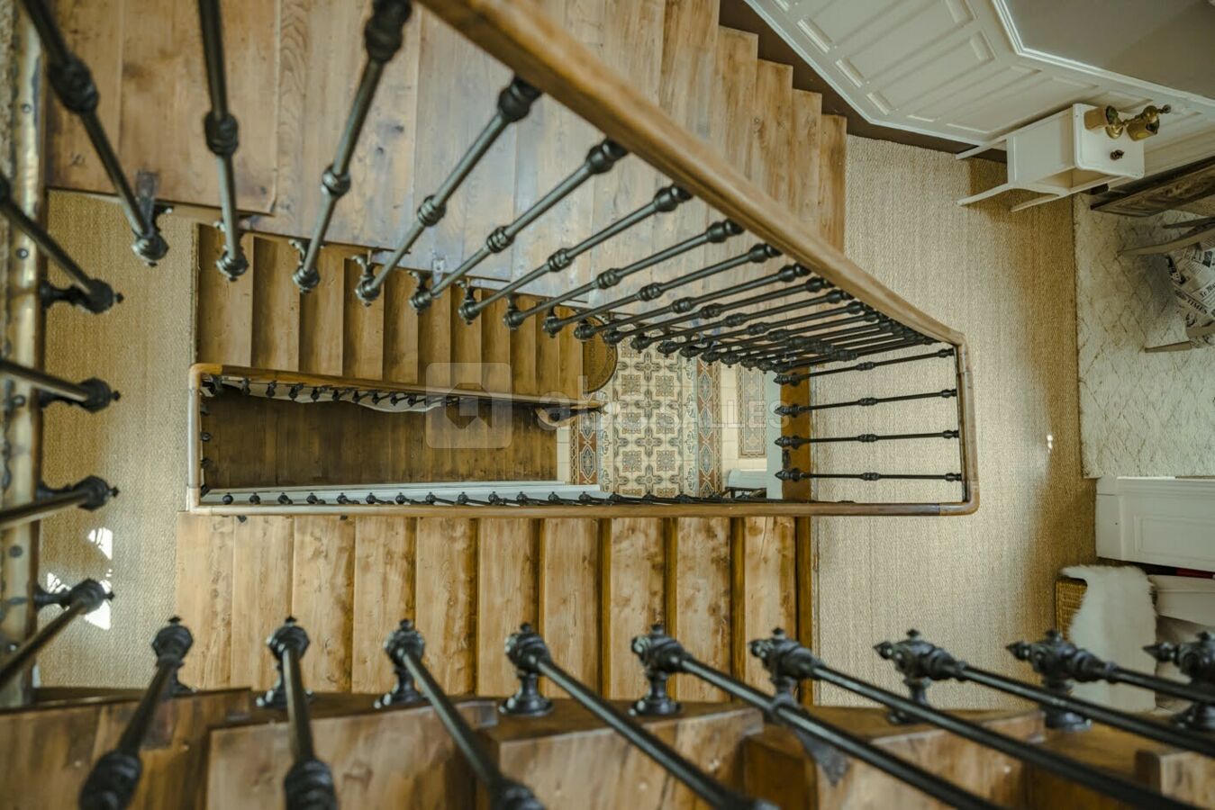 Escalier menant au chambres