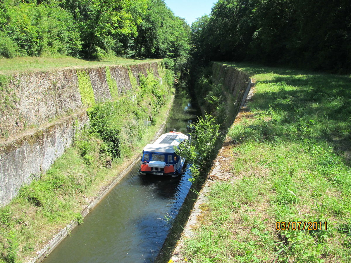 Visitez les voûtes de la collancelle en bateau