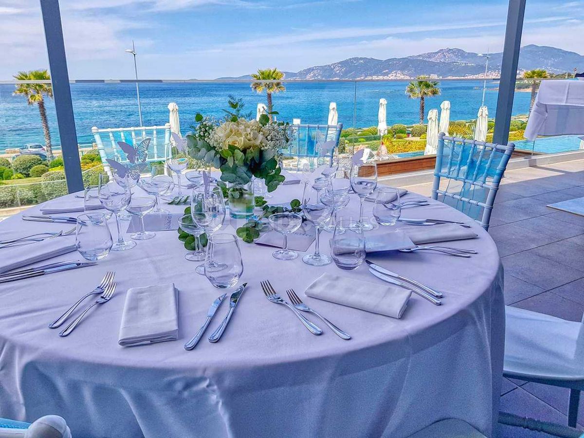 Terrasse du restaurant "u Punente"