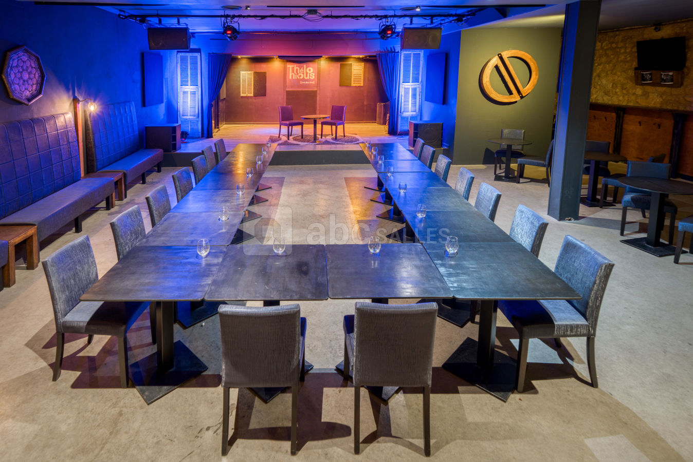 Salle aménagée en version séminaire