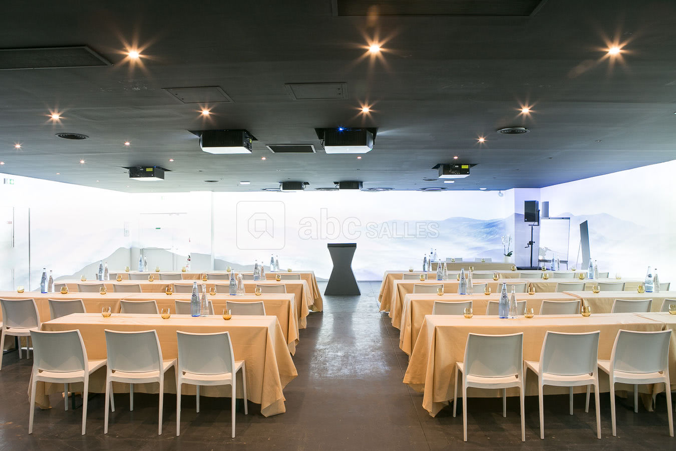 Salle en conférence