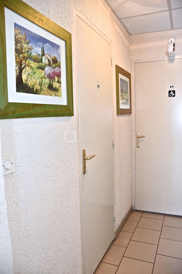 Entrée des toilette