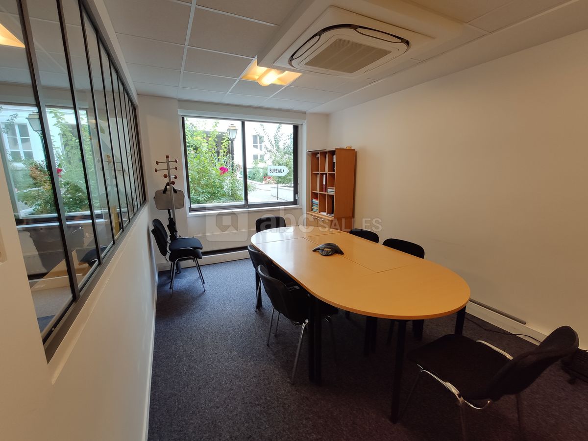 Salle en format réunion