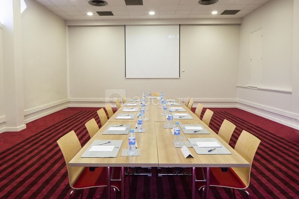 Hôtel Kyriad Paris Est Bois de Vincennes